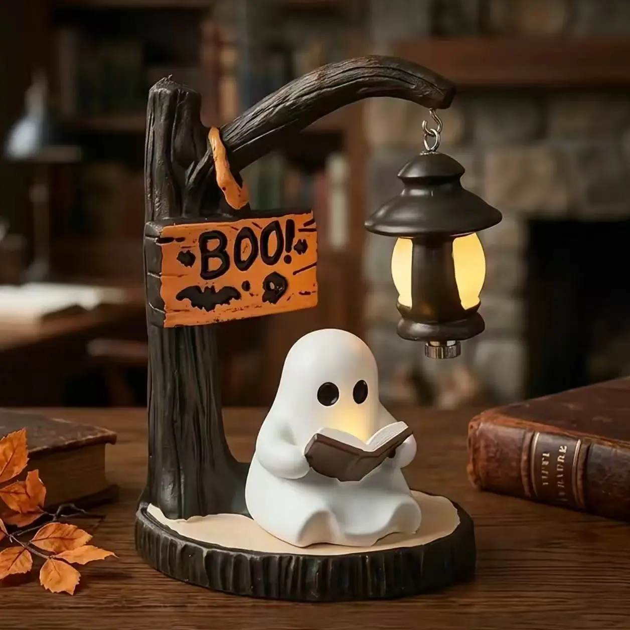 Cute Ghost Reading Lantern, 3D Resin Ghost Night Light with Warm Glow, Halloween Indoor Reading Lamp and Spooky Glowing Decoration for Home, Book Lovers and Party Atmosphere Gift, Decorative Atmosphere Lighting, Decorative Lights