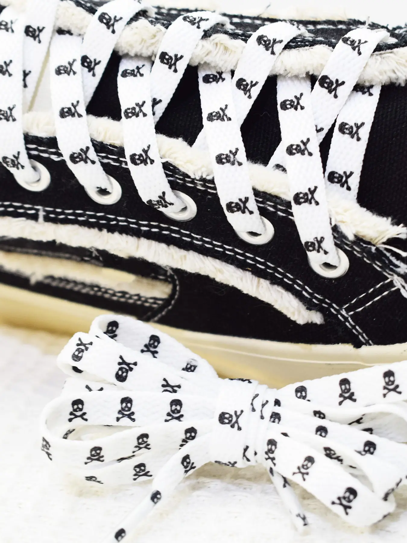 1 Pair Skull Graphic Shoelaces, Flat Design, All-Season Casual Laces, Versatile Canvas Shoe Accessories, Comfortable & Stylish, Shoe Laces For Sneakers