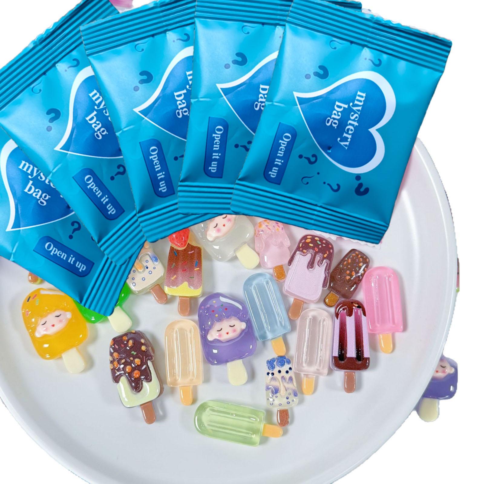 20pcs Ice Cream Accessories Summer Holiday Limited Edition Random Packaging Realistic Food Play DIY Creative Night Glow Resin Figurines Playful Figurines Glow In The Dark Figurine Set Resin Figure