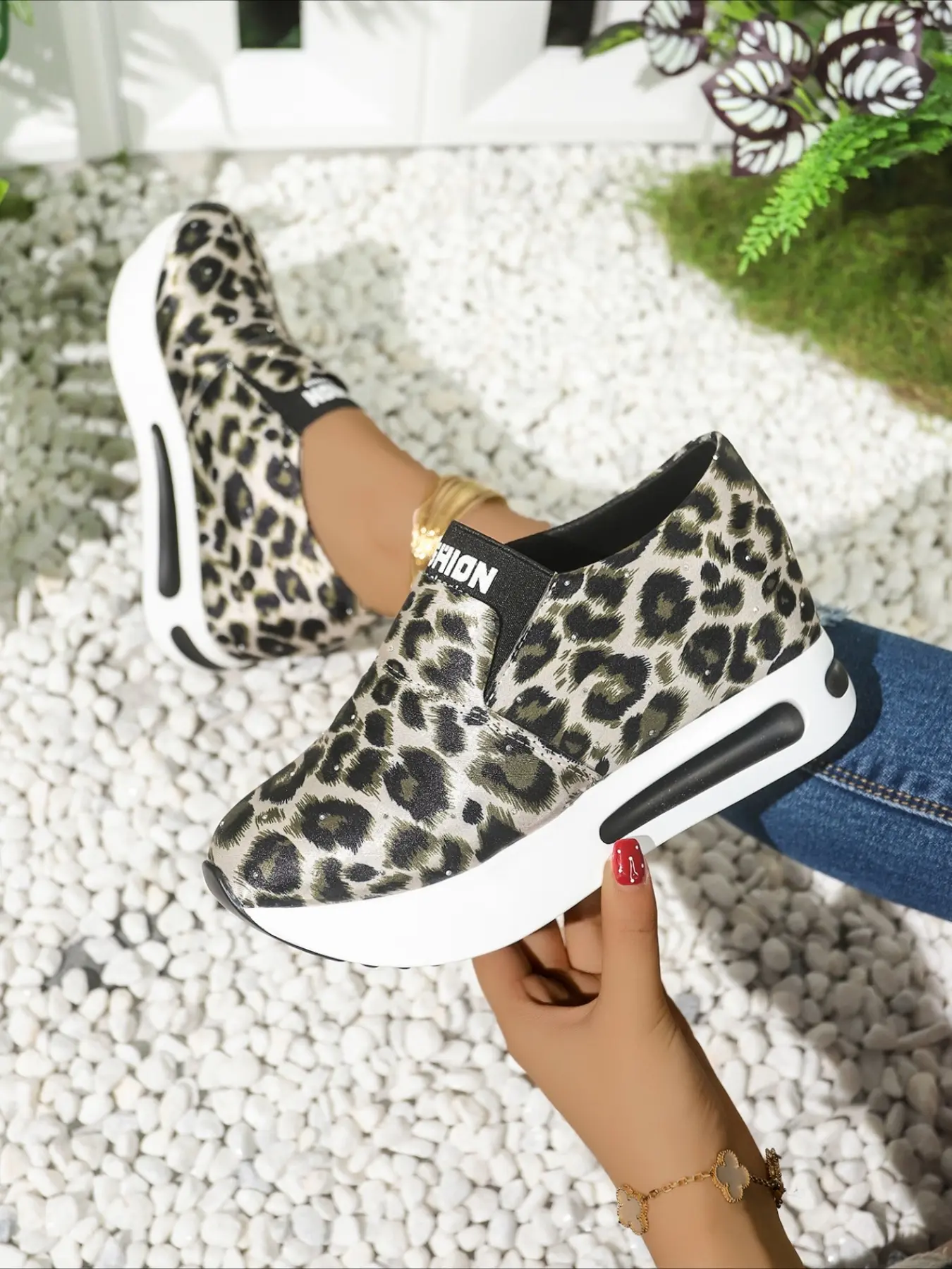 Leopard print slip-on wedge casual shoes air-cushion platform trendy slip-ons multi-color women sneakers for daily commuting No tie shoes