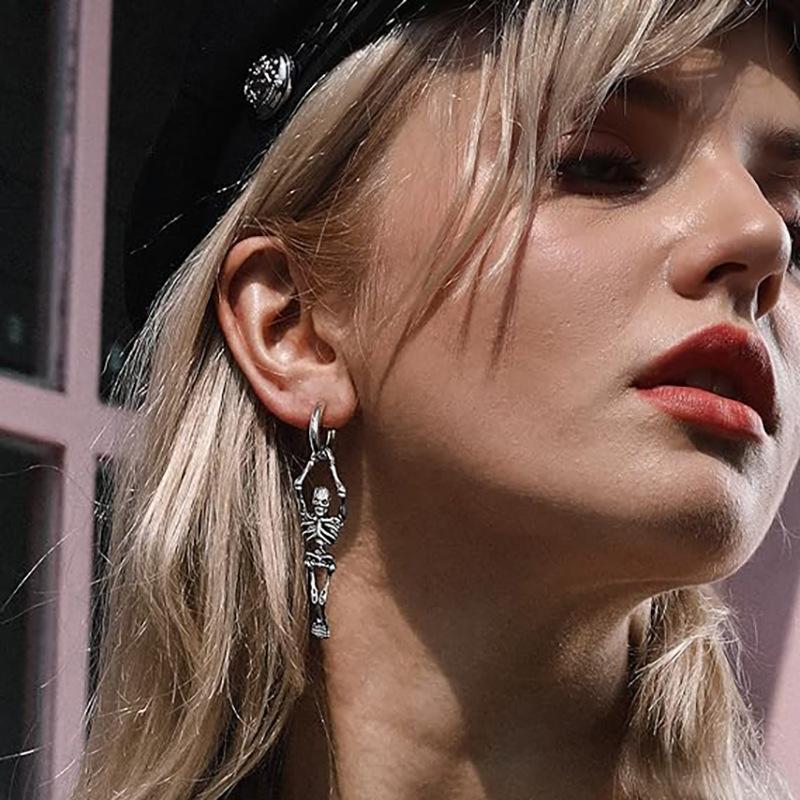 Exaggerated Skeleton Bone Earrings Vintage Gothic Style Drop Earrings Cool Streetwear Accessories