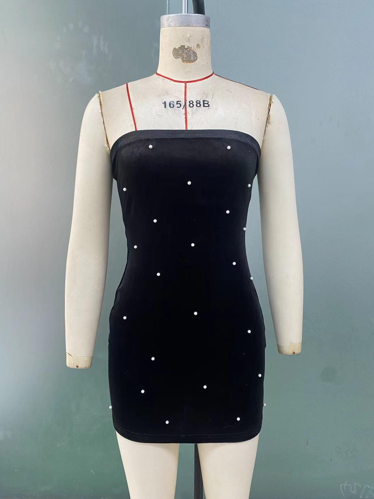 GGFL Women's Sexy Black Velvet Tube Dress, Pearl Decor Bodycon Mini Dress for Evening Party, Date Night.Vintage Black Velvet Pearl Mini Dress, Strapless Bodycon Formal Dress for Prom, Club Night