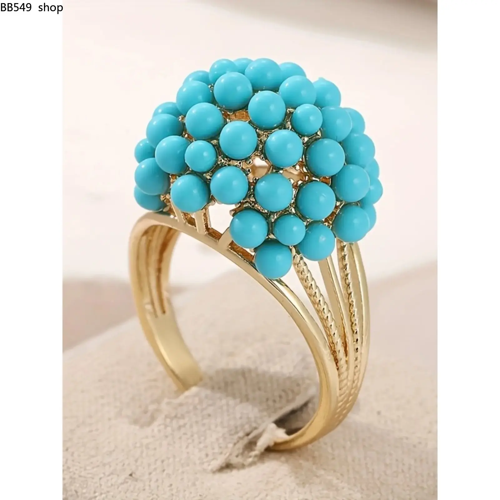 Vintage Faux Turquoise Hand Jewelry French Elegant Ring, Artisan Trendy Jewelry, Baroque Pattern, Zinc Alloy Material, All Seasons Accessory, Fashionable Jewelry, Vintage Rings