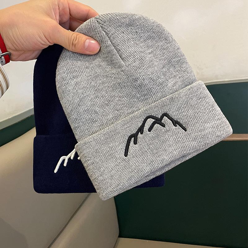 Korean Style Easy Embroidered Mountain Hat for Men And Women, Perfect for Outdoor Activities, Featuring a Joker Design for Ear Warmth in Cold Weather