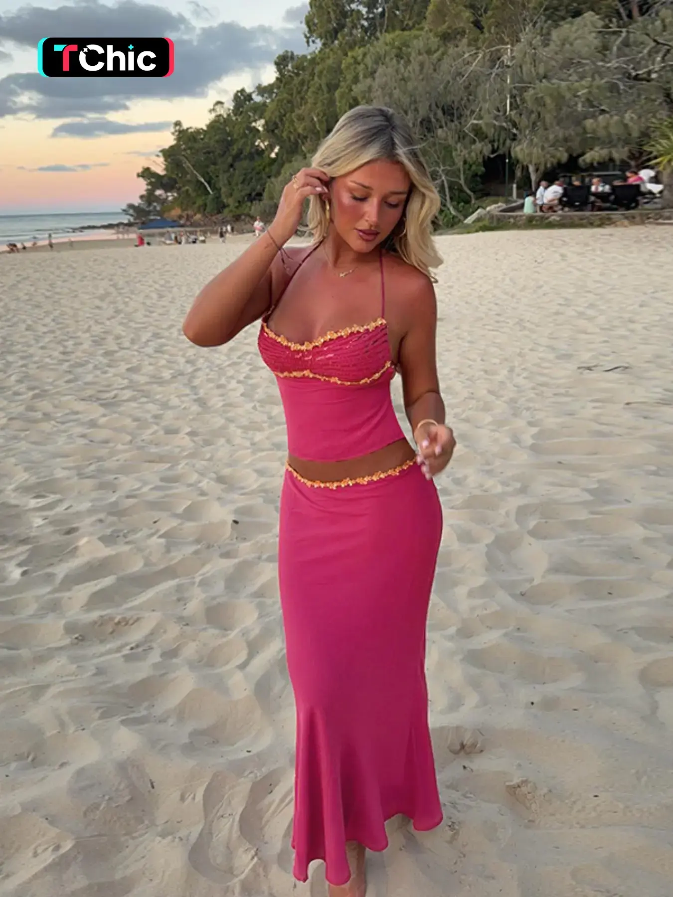 Beaded Halter Top and Skirt Set, Elegant Two-Piece, Perfect for Special Occasions, Stylish and Chic Design, Ideal Gift Choice