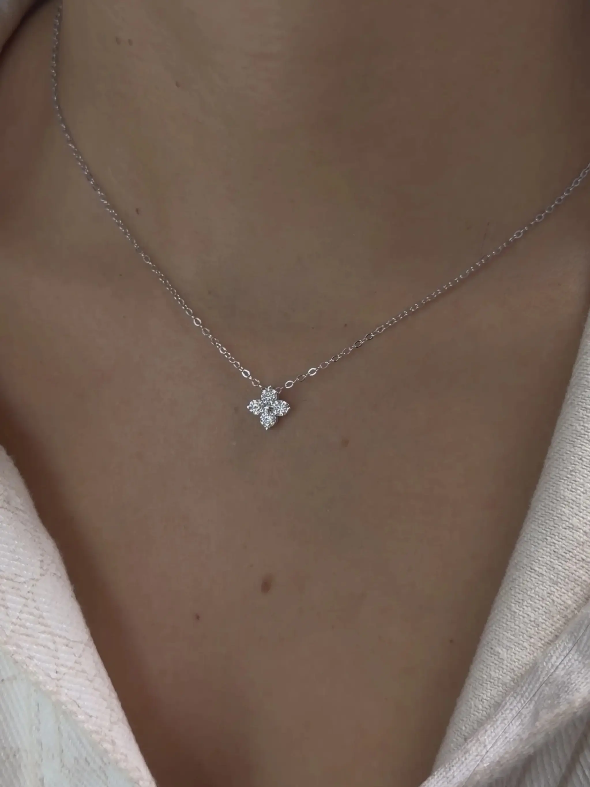 Silver Color Clover Cz Pendant Necklace, Dainty Pave Crystal Four-Leaf Clover Choker, Elegant Daily Wear Jewelry for Women, Minimalist Aesthetic, Layering Friendly, Stackable