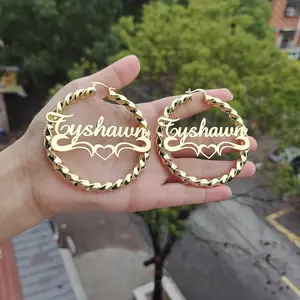 Round heart-shaped custom name earrings, exquisite gift for women