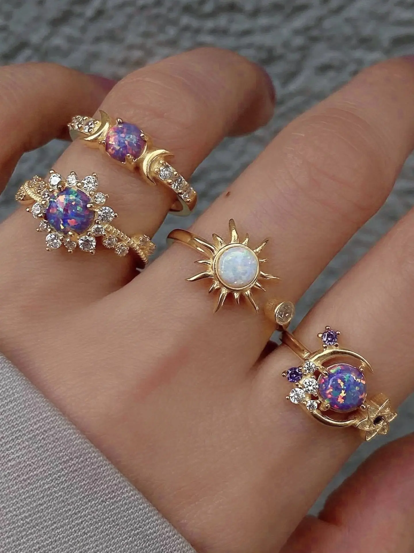 4pcs Vintage Alloy Sun Moon Star Open Ring Set, Adjustable Bohemian Stackable Jewelry, Boho Style Rings, Perfect Gift for Women, Ideal for Parties and Special Occasions