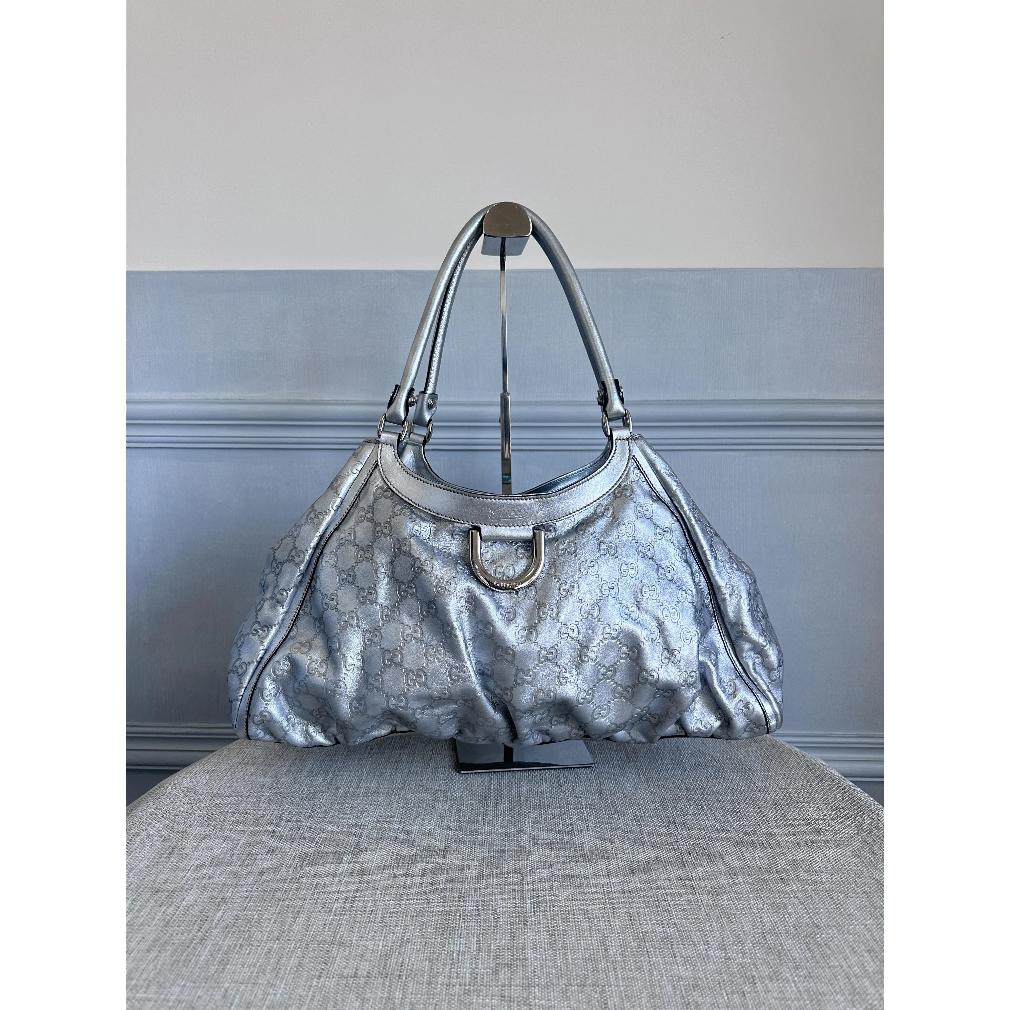 Pre-owned GUCCI Sukey Silver Guccissima Shoulder Bag