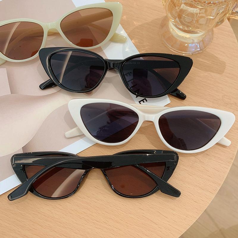 New Vintage Small Frame Cat's Eye Sunglasses Women Tawny Sun Glasses Men's Outdoor Fashion Eyewear UV400 Gafas De Sol