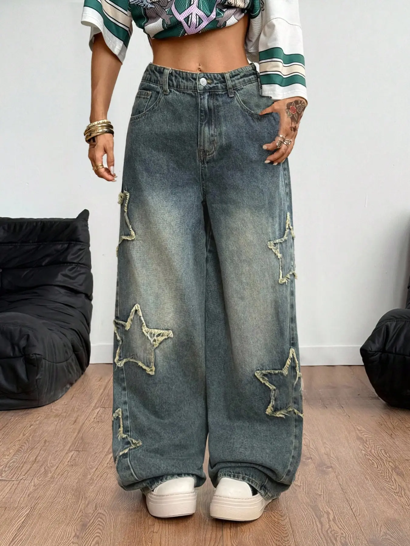 Vintage Washed Star Patch Frayed Wide Leg Jeans for Women, High Waist American Street Style Loose Fit Drop Crotch Pants
