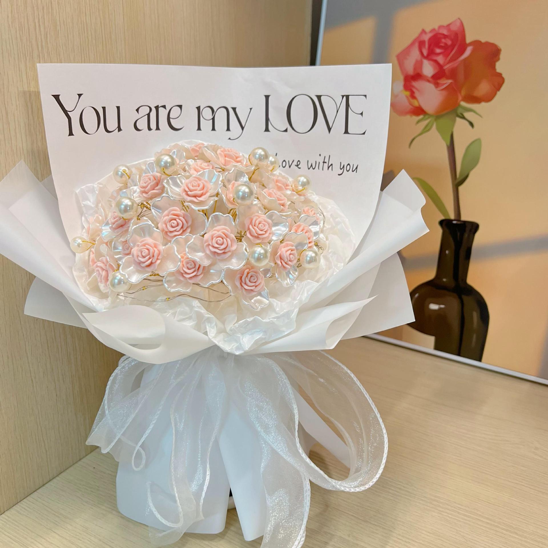 Handmade faux pearl acrylic petal rose bouquet, a floral gift of eternal love, a gift for her, romantic home decoration for Valentine's Day 2026