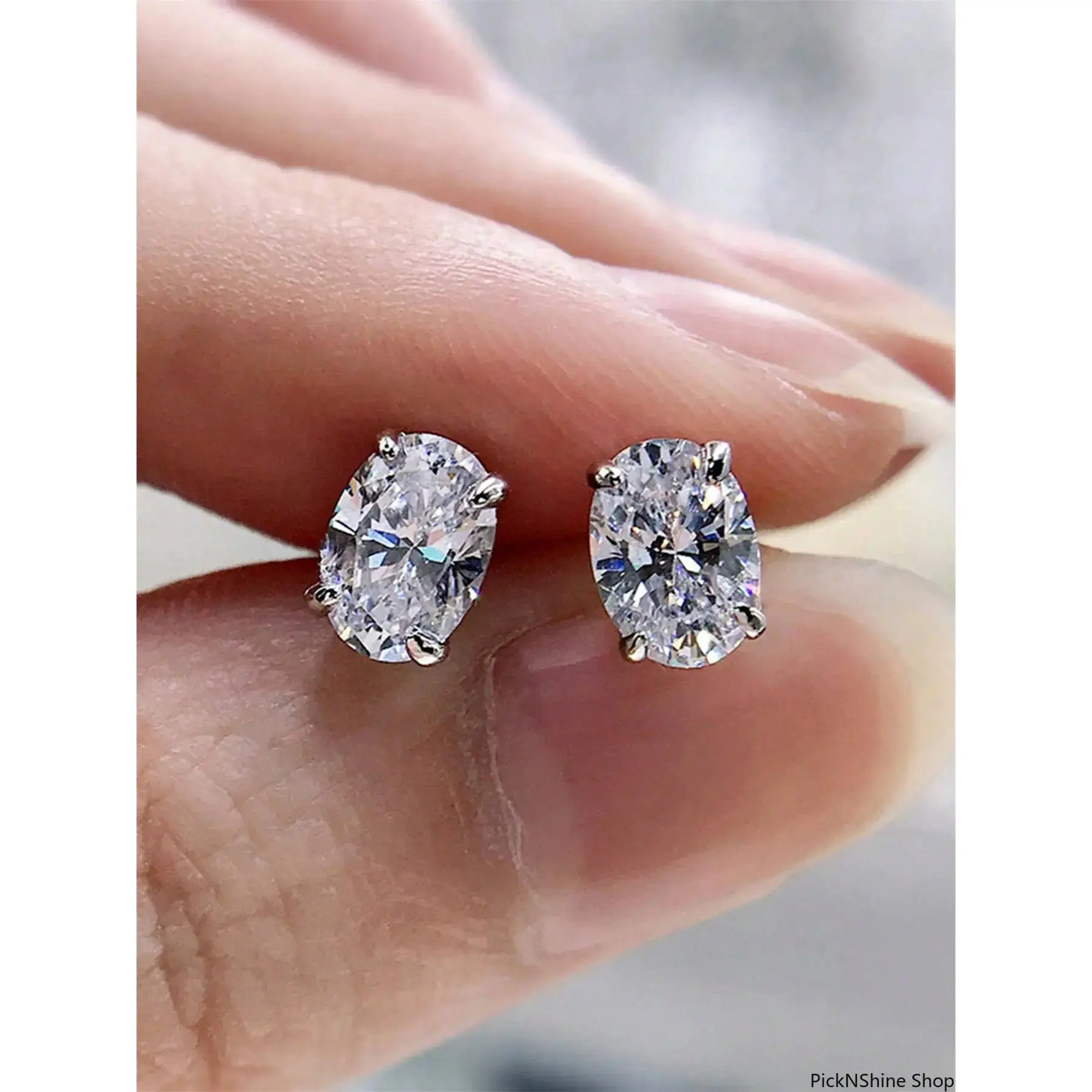 Retro Oval Stud Earrings for Women, Elegant Metal Coated Jewelry with Brilliant Artificial Zirconia, Classic Gift for Birthday & Anniversary, Artificial Zirconia Earrings, Brilliant Stud Earrings