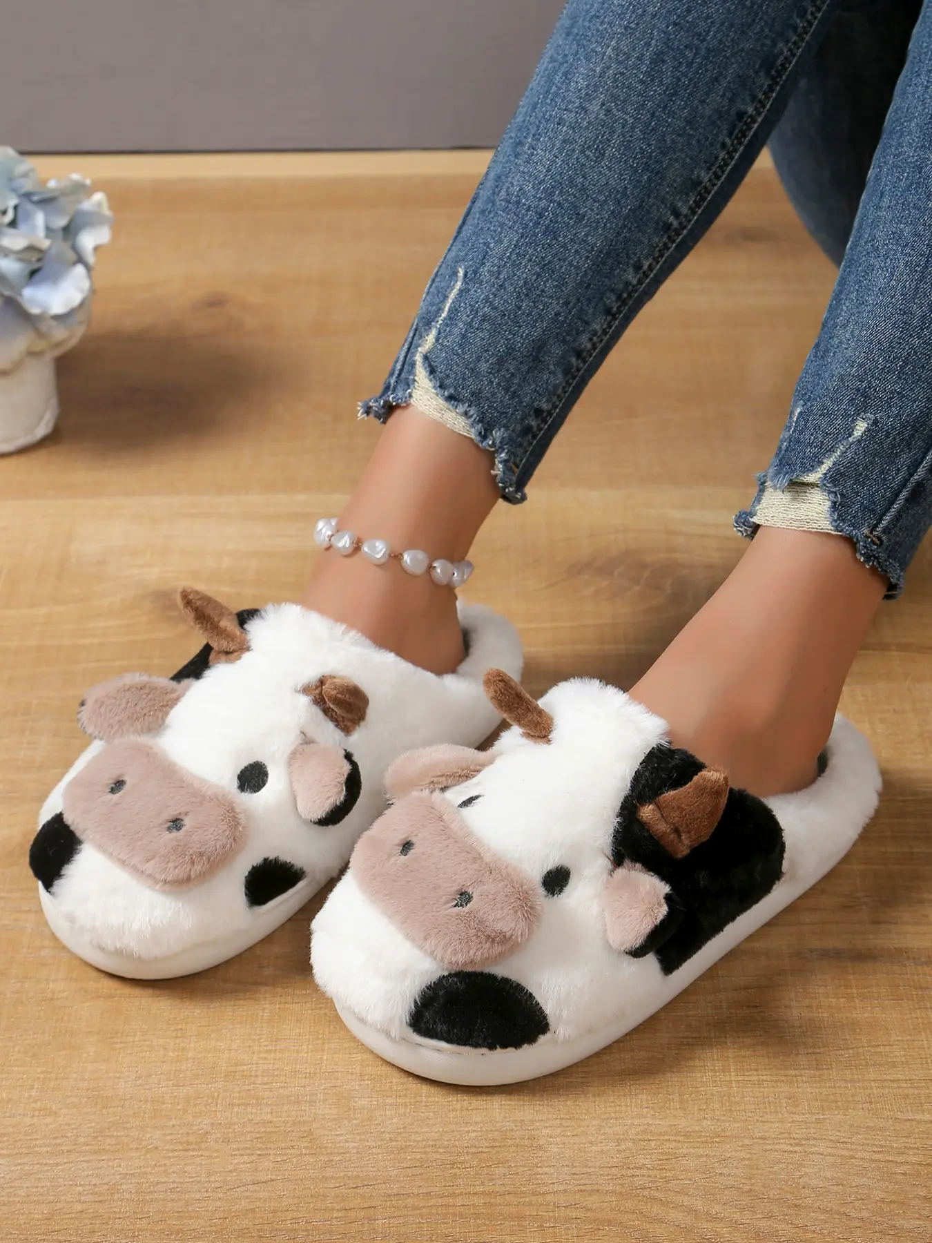 Cute 3D Cow Plush Slip-On Shoes, Fall & Winter Indoor Comfort, & Spotted Soft Sole, Warm Cotton Slippers for Home Use