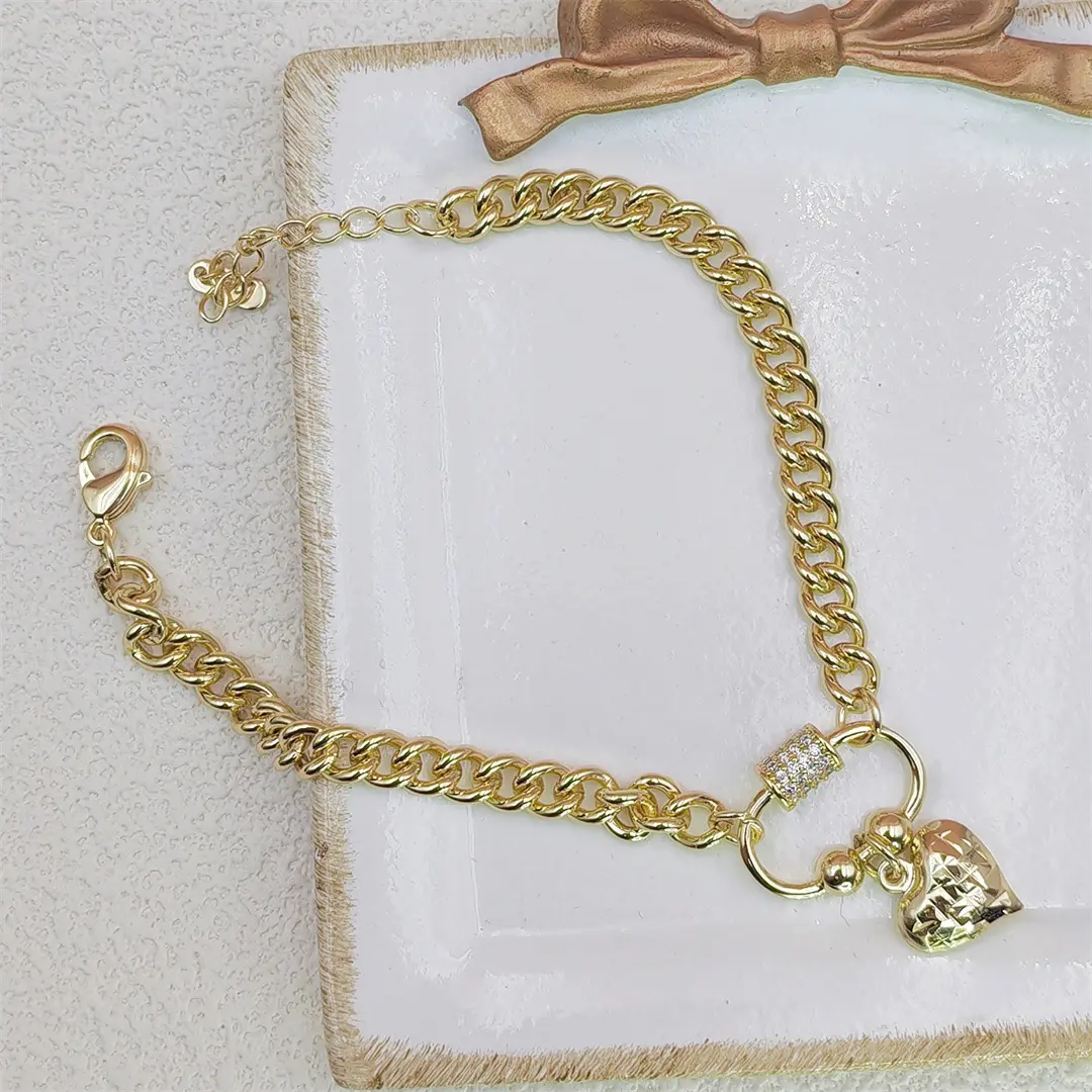 Women's Gold Plated Cuban Link Bracelet - Hammered Heart Charm, Micro Pave Cubic Zirconia Beads, Adjustable 3cm Extension Chain, Retro Hip Hop Boho Style, 18cm Length, Daily Unisex Chain Jewelry Bracelets & Bangles, Charm Bracelet, Adjustable Extension Ch