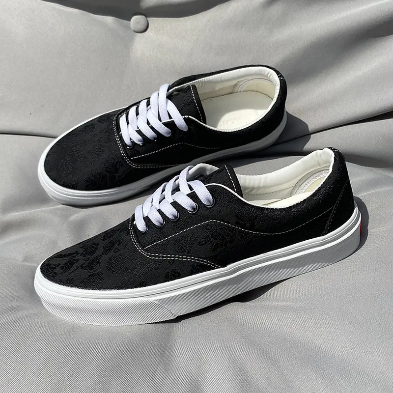 In Stock Black Unisex Low Top Canvas Sneakers Size 40-46 Classic Sports Casual Shoes for Men Women Students Trendy Style