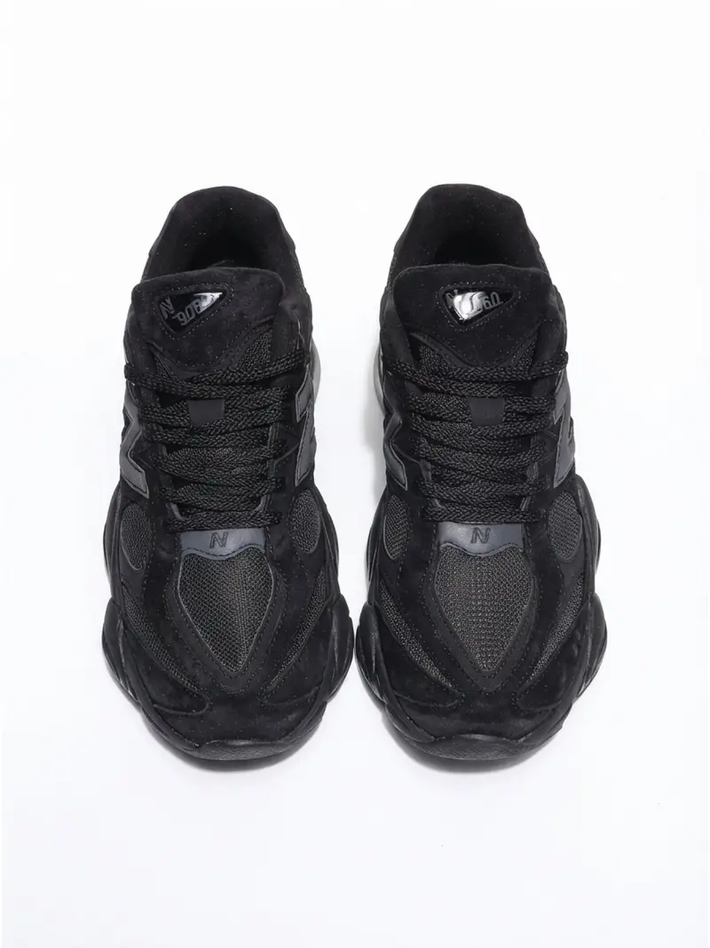 ‘Utility Aesthetics Hidden in Plain Street Sight’ | Urban Functional Chunky Kicks Landed ‘Functional Design Blended into the City Backdrop’ | Durable & Stylish Daily Solution ‘Letting Style Invisibly Support Every Departure’