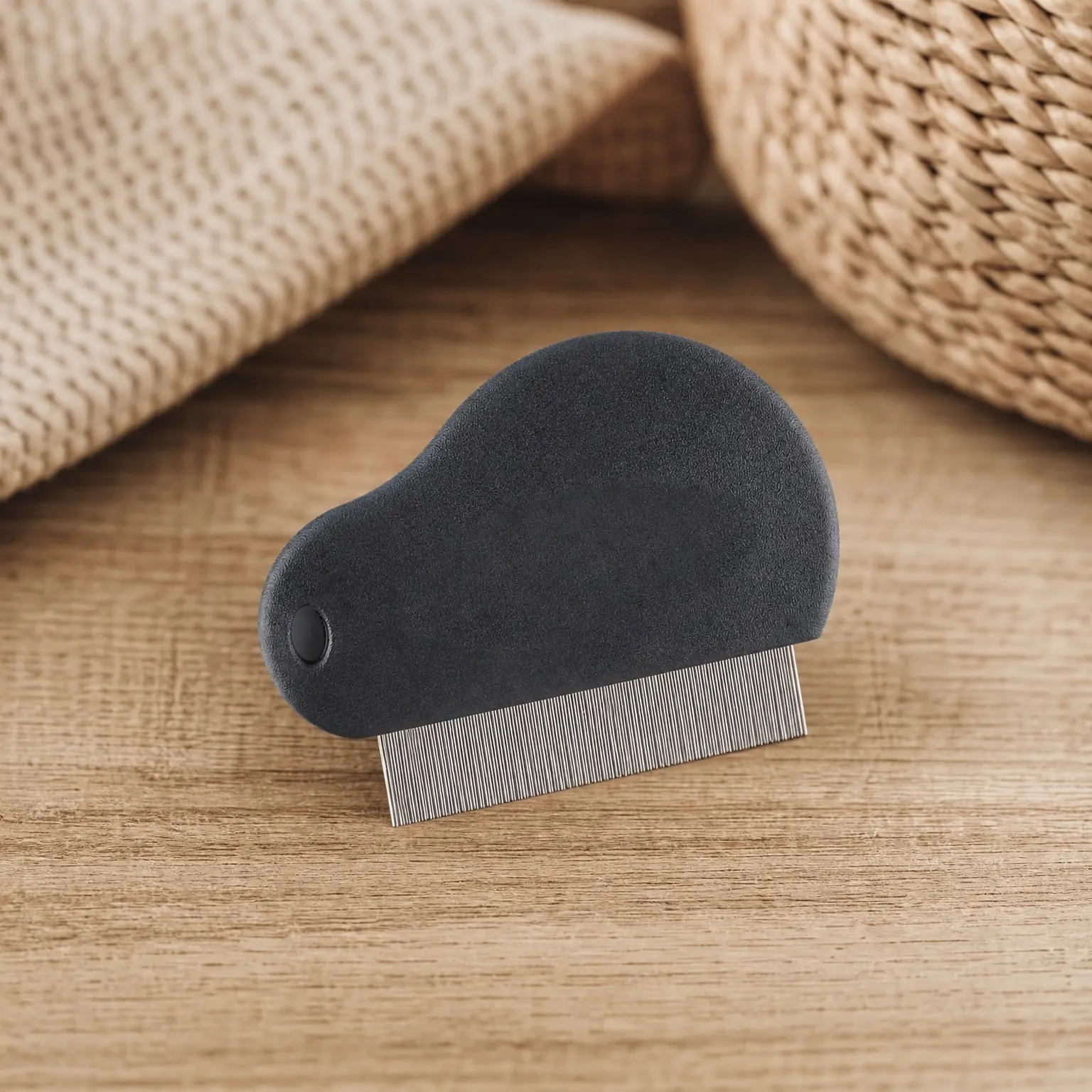Ergonomic Contoured Grip Flea Combs for Removing Fleas, Black, 3-inchGift