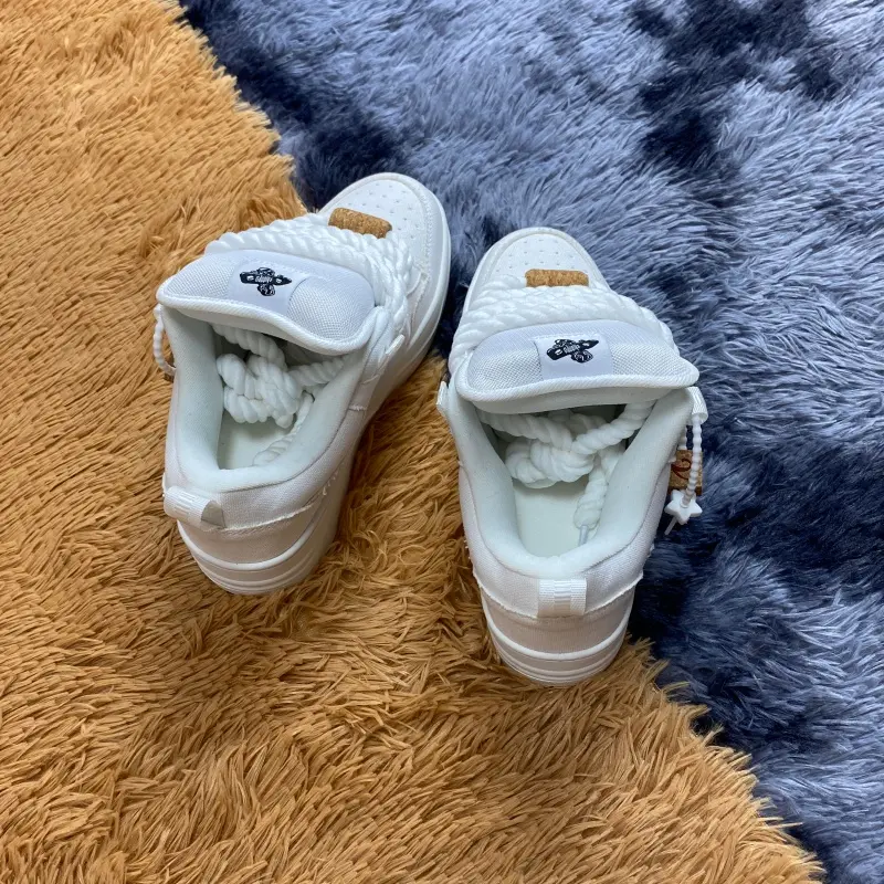 Extra Wide Large Size Pure White Canvas Bread Sneakers Unisex Chunky Shoes, Height Boost Non-Slip Platform Sole,  Versatile Shoes For Back To School, Skate Trips, Daily Campus Walks And Casual All-Day Street Outfits