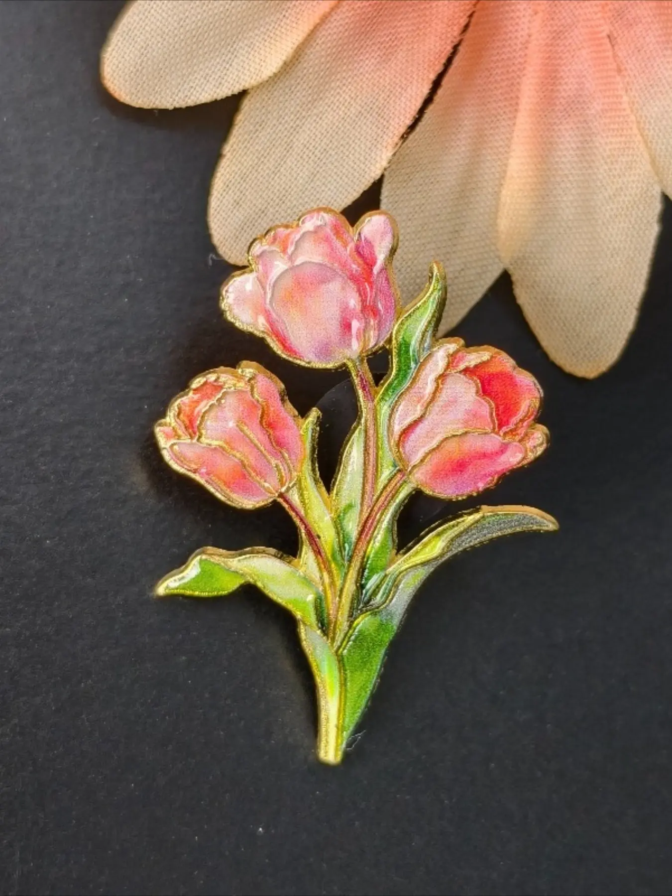 Elegant Watercolor Tulip Bouquet Enamel Pin Gold Trim Floral Brooch, Spring Botanical Lapel Badge for Backpack Clothes, Perfect Jewelry Gift for Ladies and Plant Enthusiasts