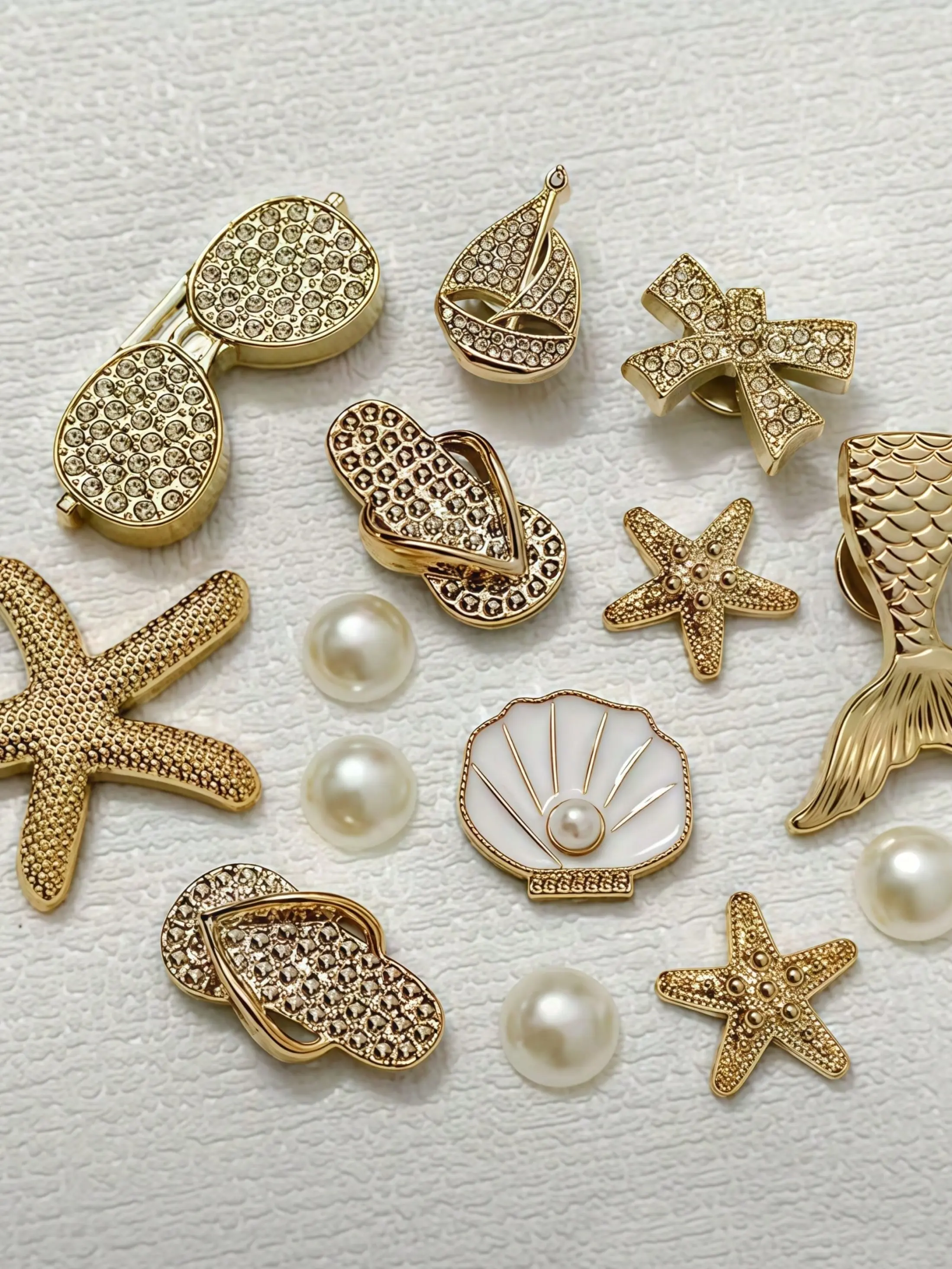 14-Piece Garden Shoe Accessories, Gold Detachable Decorations, Resin Material, Elegant Shiny Multifunctional, Party Gifts, Detachable Accessory Charm