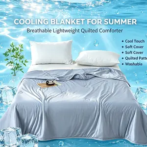 Cooling Summer Blanket, Lightweight Breathable Ice Silk Comforter, Double Sided Cool Touch Quilt, Washable Thin Bed Blanket for Travel, Soft Cooling Blanket