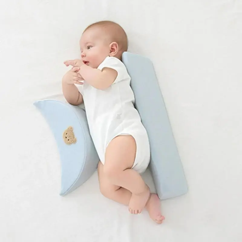Polyester Supportive Wedge Pillow, One Size Fits All Newborns, Soft Baby Side Sleeper Positioning Pillow for Crib Bed Essential Convenience