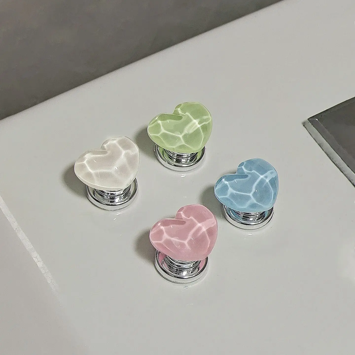 4 Pcs Heart-Shaped Toilet Flush Button Helper, Colorful Bathroom Lever Pusher with Cute Look & Easy Grip, Hygienic Flushing Assist Tool