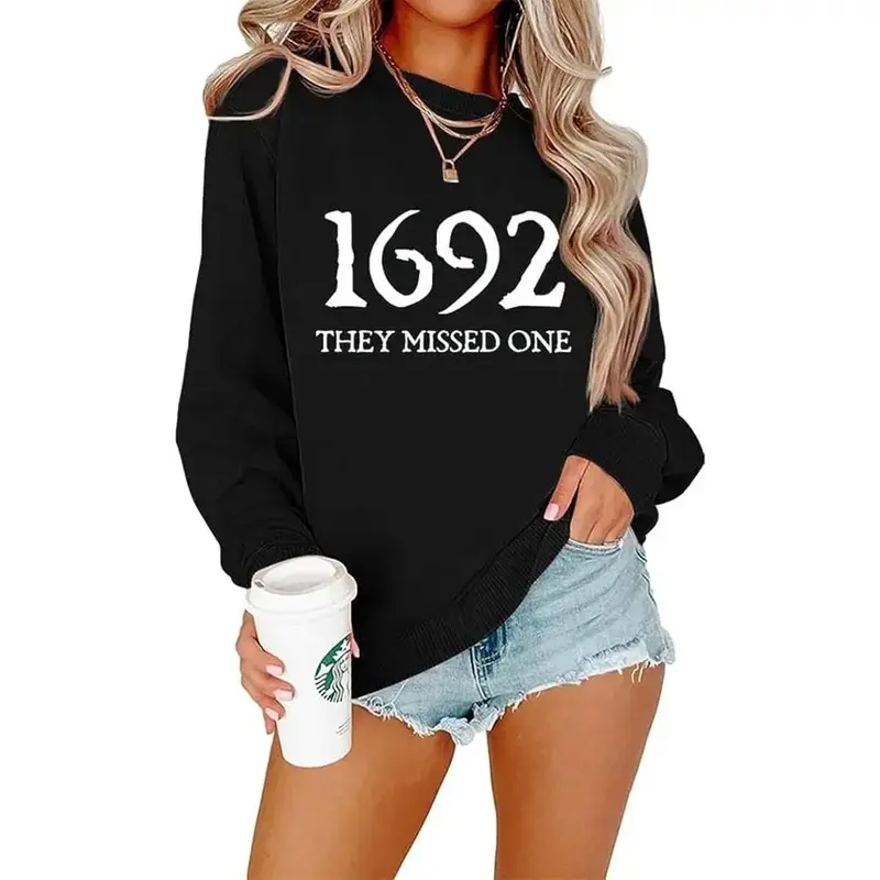 Women's 1692 Salem Witch Graphic Crewneck Sweatshirt, Breathable Fabric Fits Everyday Wear, Halloween Casual Long Sleeve Pullover Sports Outerwear Gift Top