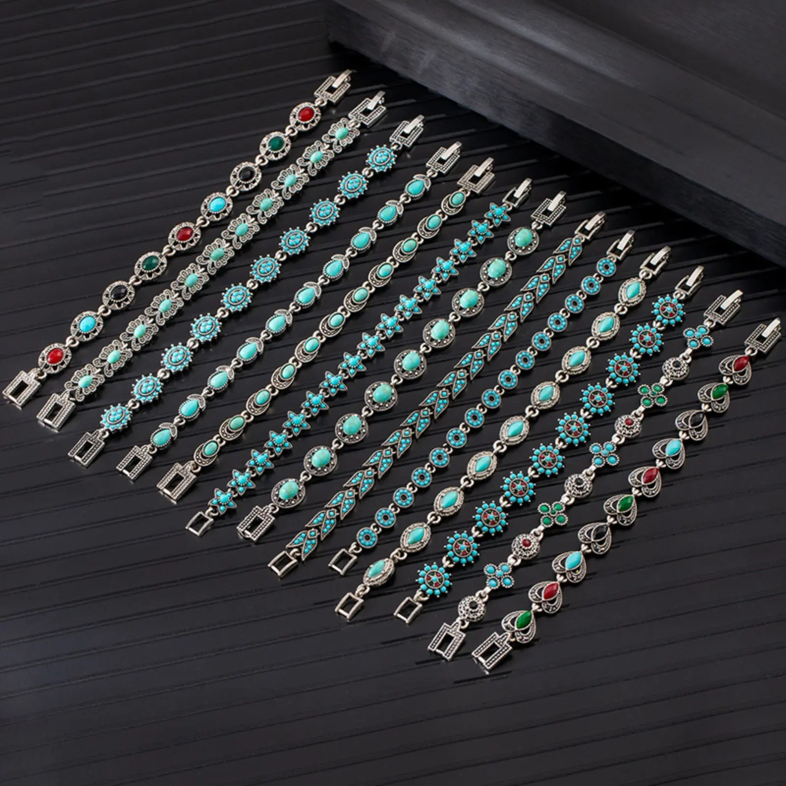 Vintage Bohemian Turquoise Decorative Stone Flower Bracelet - Antique Silver-Tone Boho Western Jewelry with Floral Links, Steel Bead Edge for Men & Women Everyday Use Christmas Gift Matching Heart Charm anniversary summerwins fashion trendy heart-shaped a