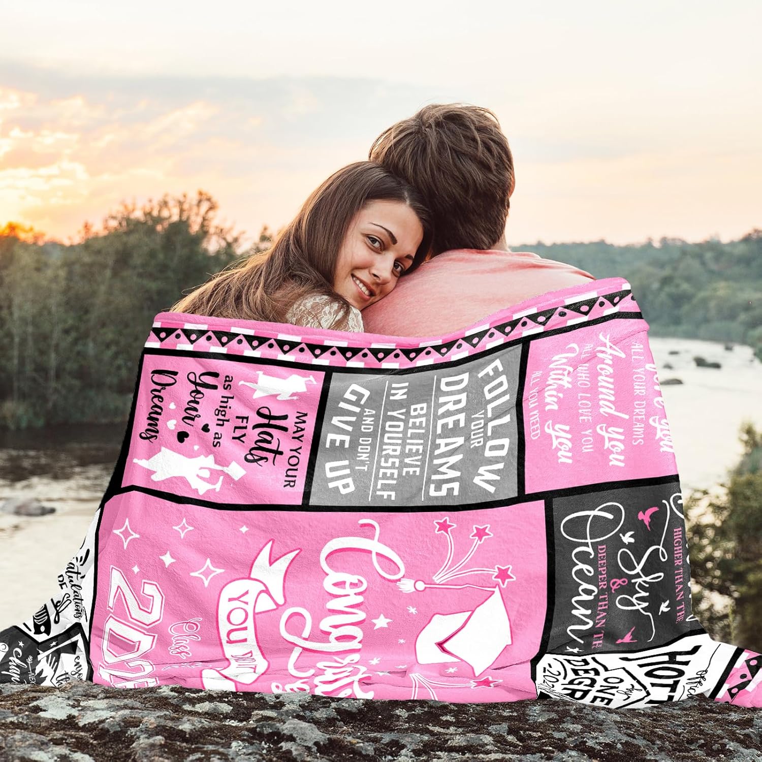 Graduation Gifts for Her Class of 2026, Pink Graduation Blanket for Girls Daughter Granddaughter, Inspirational College High School Grad Throw Blanket, Congratulations Gift