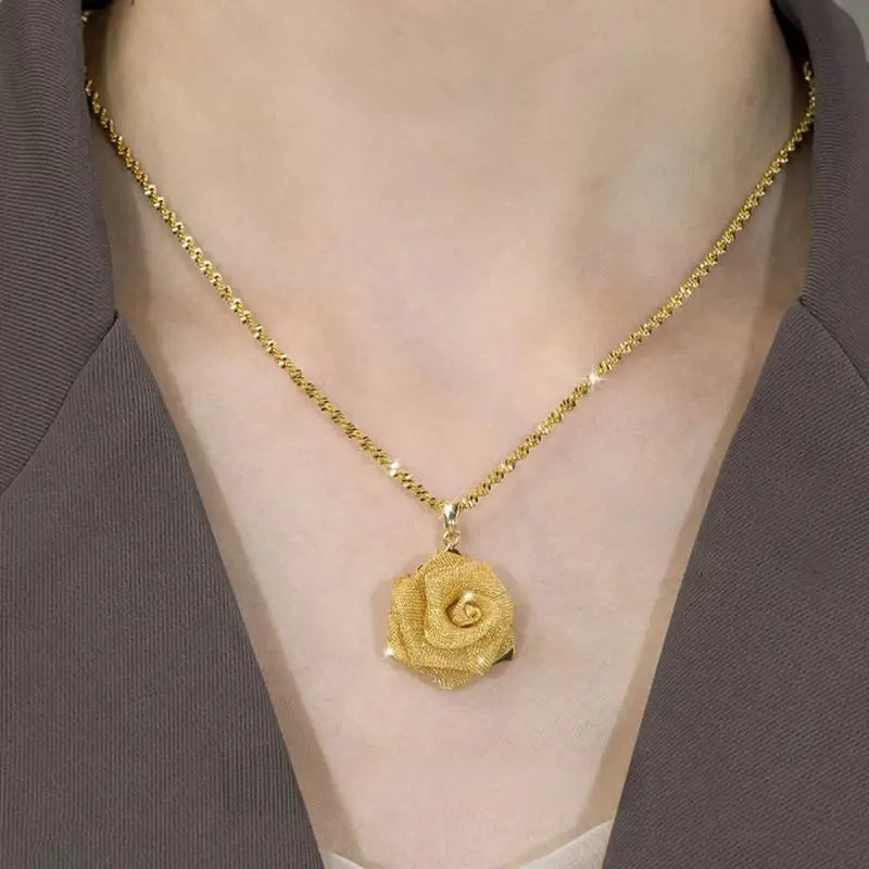Round Rose Pendant Choker Neck, Micro-Set Crystal Necklace, Unique Design Elegant Costume Jewelry for Versatile Wear