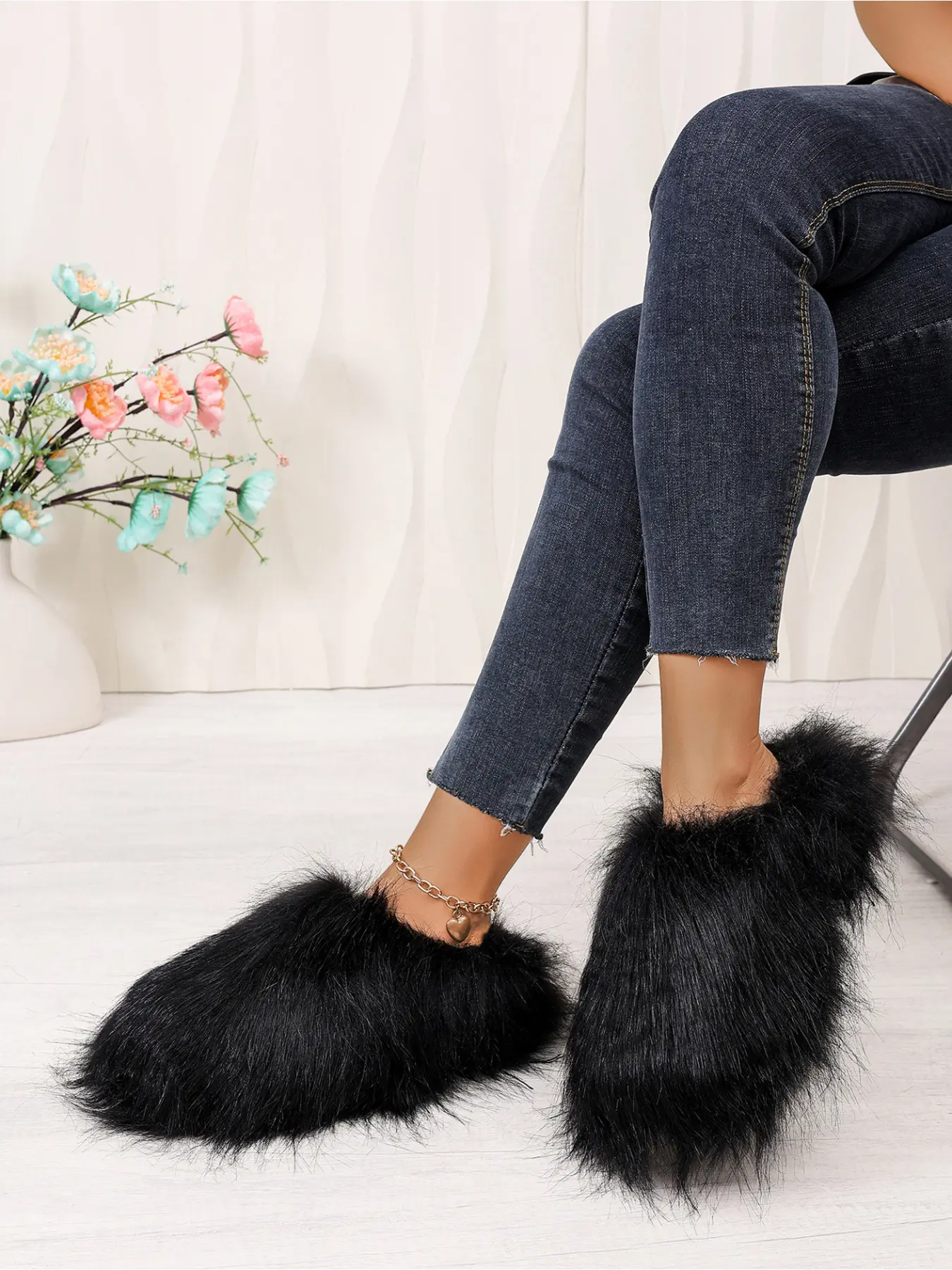 Women's Plush Long Hair Slip-On Mules, Comfortable Flat Slippers, Trendy Millennial Style, Perfect for Streetwear and Photoshoots