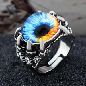 Fashion Creative Evil Eye Rings for Men Women Personality Punk Style Eyes Claw Gothic Finger Ring Jewelry Night Club Accessories