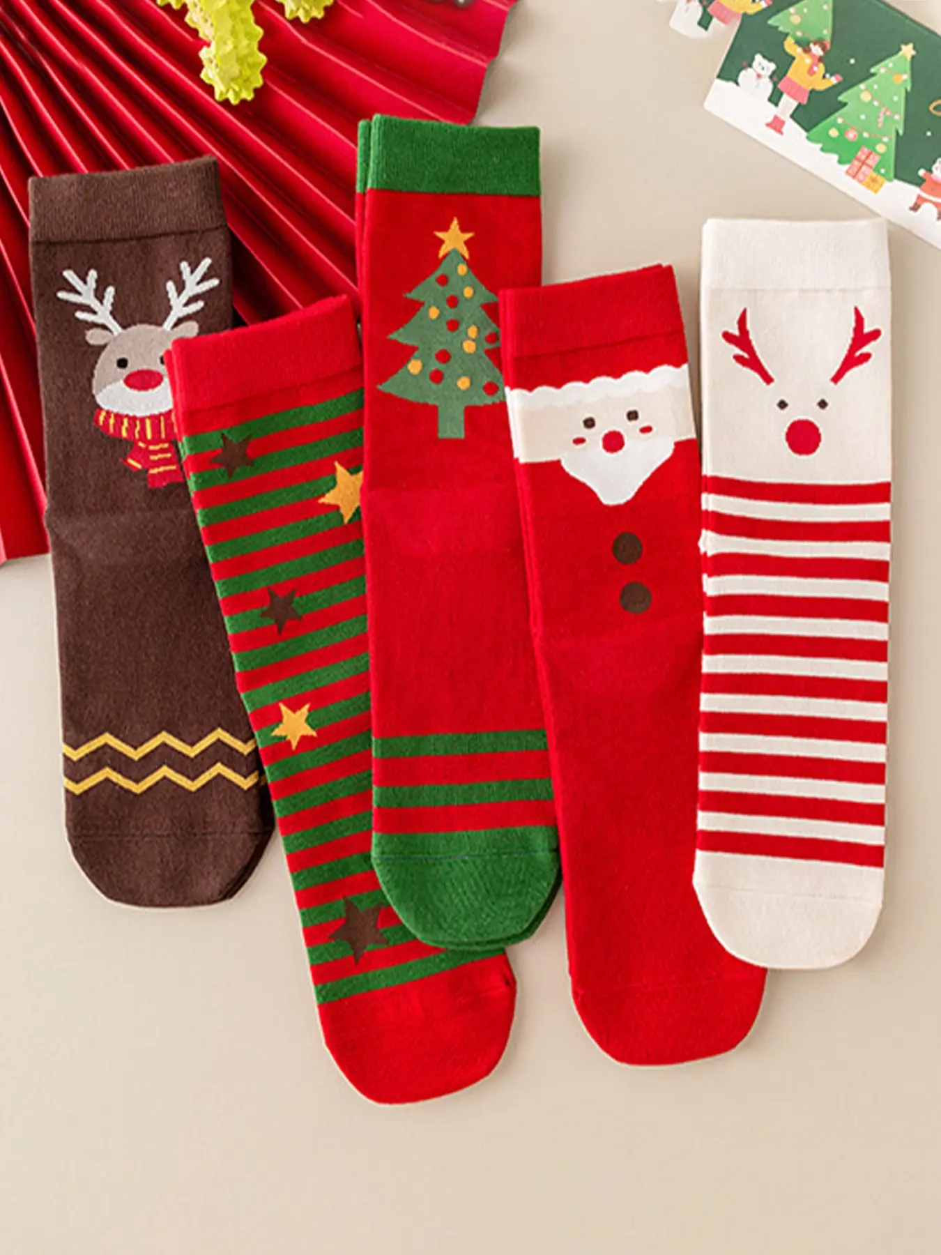 5 Pairs Women's Fun Christmas Crew Socks, Cozy Indoor Socks, Warm Comfortable Socks, Perfect Gift for Holidays