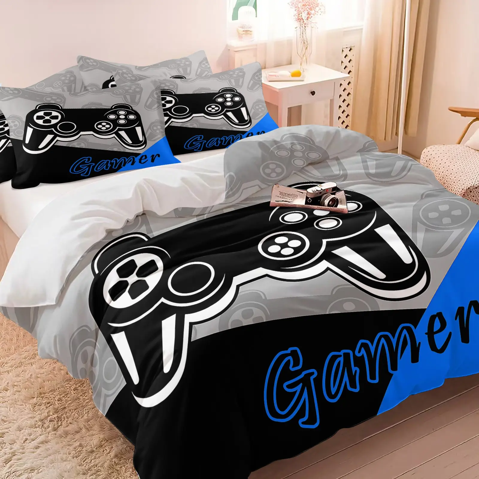 3PCS Black Blue Game Controller Gamer Duvet Cover Set (1 Duvet Cover + 2 Pillowcases),Soft Wrinkle Resistant Skin-Friendly Breathable Fabric,Zipper Closure & Corner Ties Design,E-sport Gaming Bedding For Teen Bedroom & Dorm