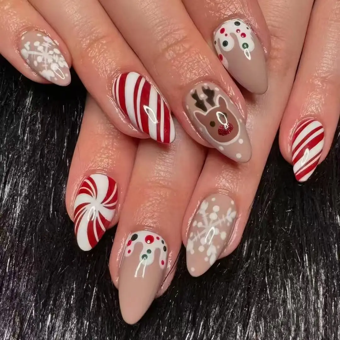 24PCS New Christmas Almond Shape Cat Eye Hand Painted Reindeer Cake Snowflake Gingerbread Man Press On Nails Fake Nails Set Back To School Fall Deco Reusable False Nails For Holiday