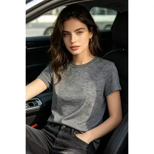 [JHYP] High-Quality 100% Wool Short-Sleeve T-Shirt - Light Gray Edition |   2026 New Arrival: Women's Summer Collection. Skin-friendly and comfortable; features a slimming, tailored fit. A versatile solid-color crew-neck top (the ideal layering piece).