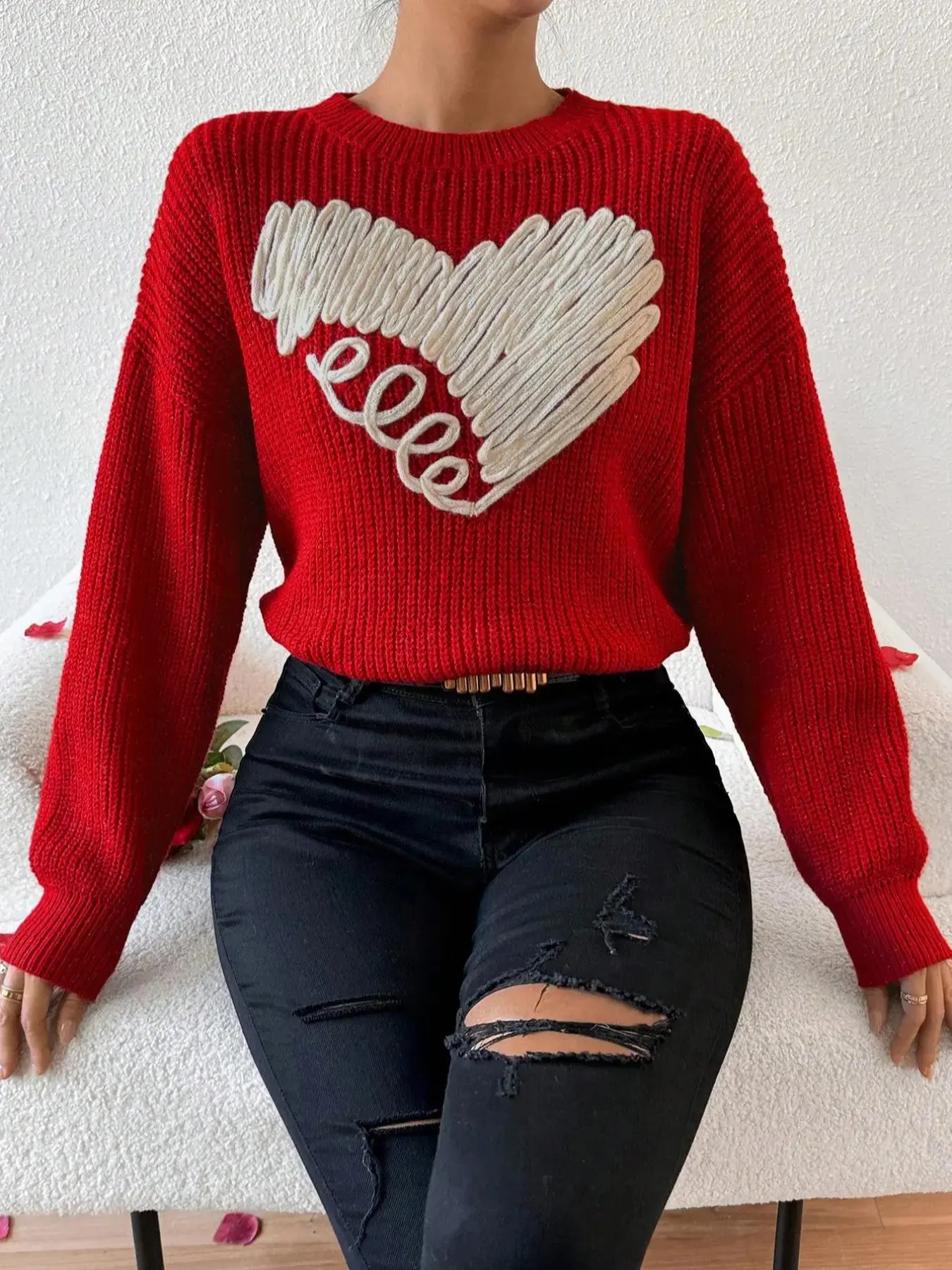 Women's Heart Pattern Drop Shoulder Sweater, Casual Long Sleeve Round Neck Jumper for Fall & Winter, Fashion Ladies' Knitwear for Daily Wear