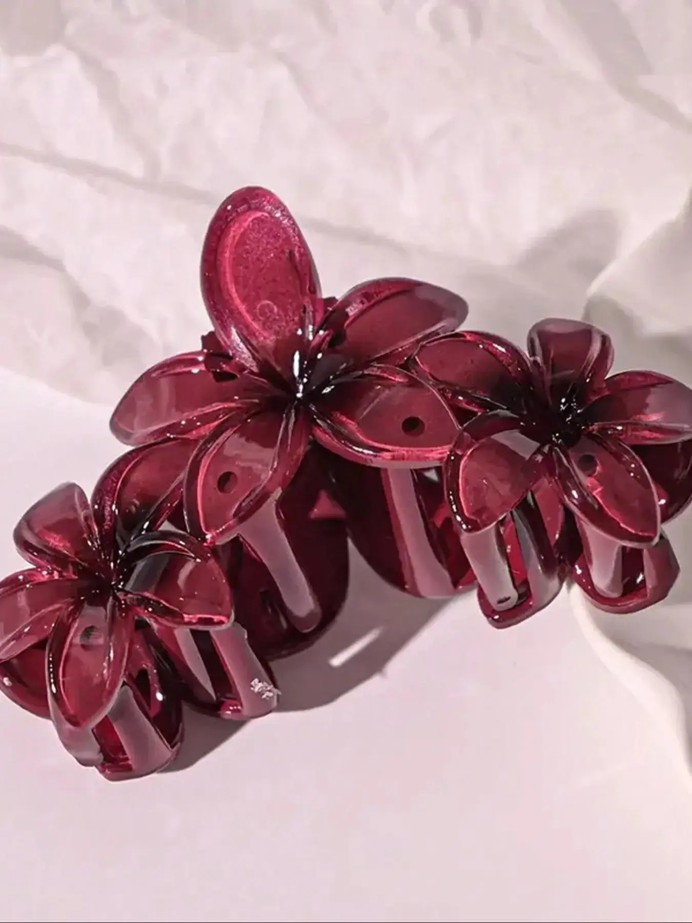Elegant Burgundy Floral Shark Claw Clip, Cute Daisy Ponytail Hair Clip, Sweet Stylish Hair Accessory for Party & Daily Wear, Barrettes Hair Clips, Floral Hair Accessories, Super Cute Clips