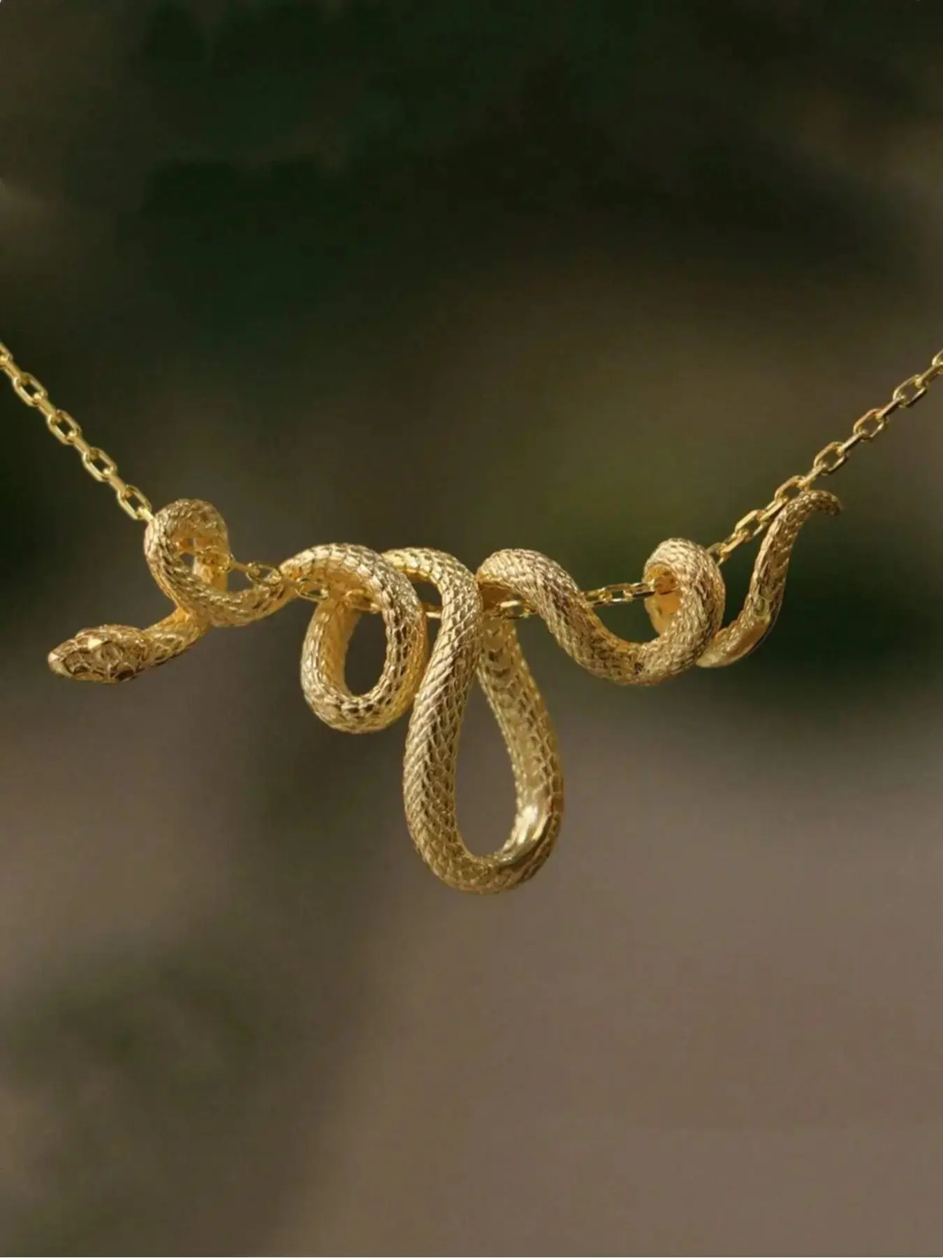 Glittering Golden Silvery Snake Chain Necklace - Edgy Punk Rock Hip Hop Jewelry - Daring Unique Snake Pendant for Women & Men - Versatile Party Gift - Exquisite Chain Jewelry - Fashionable Jewelry Accessories Shining Necklace