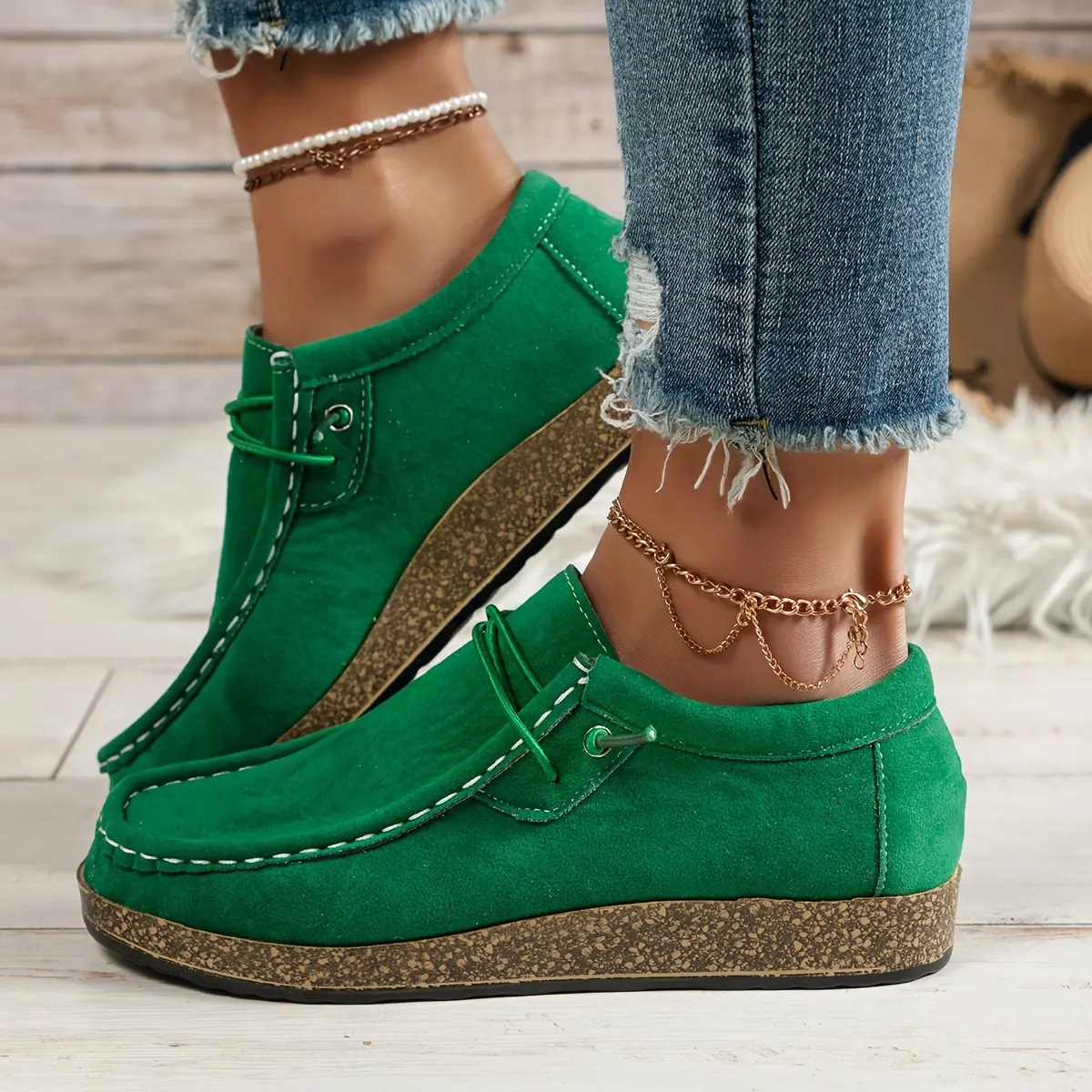 Women's Emerald Green Brogue Lace-Up Casual Sports Flat Shoes - Low-Top Breathable Fabric Upper, Round Toe & Durable PU Sole for All-Season Comfort, Allseason Footwear, Classic Shoe Design, Sparkling Embellishments